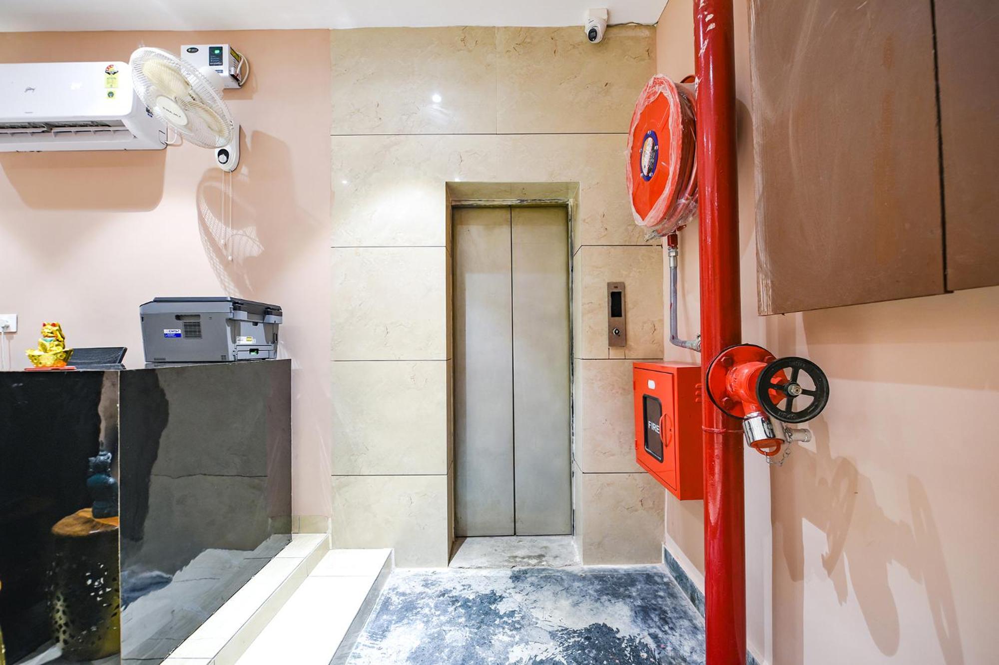 Fabhotel Supreme Suites Лудхиана Экстерьер фото