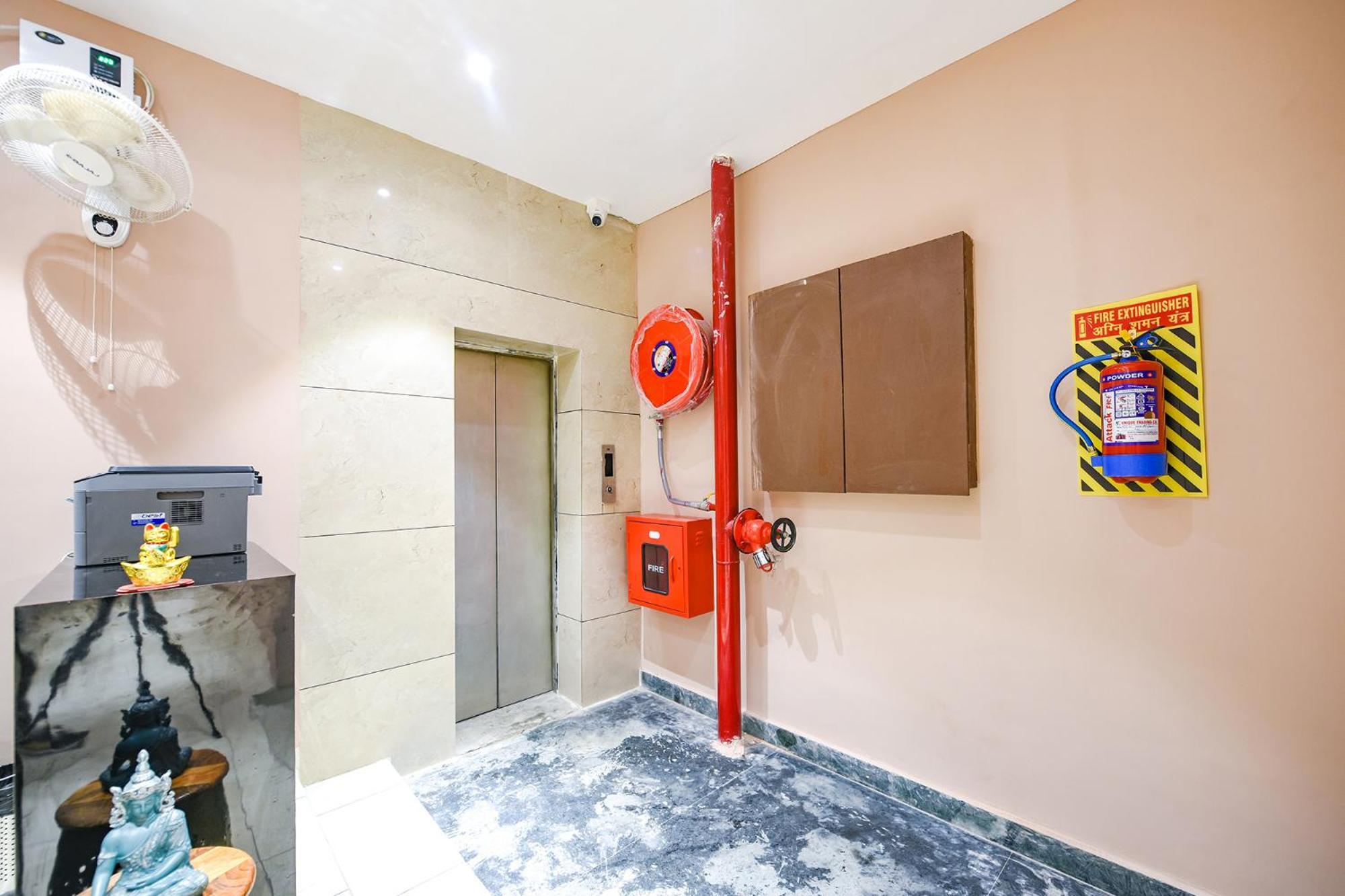 Fabhotel Supreme Suites Лудхиана Экстерьер фото